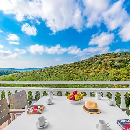 Vila Gianoulaiika Sleeps 6 Pool Air Con Wifi